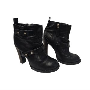 Tory Burch Lander Leather Heeled Ankle Boots in Black